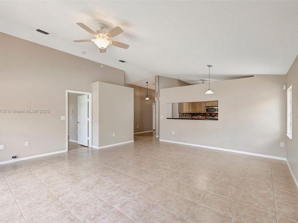16249 NW 24th St, Pembroke Pines FL 33028