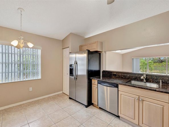 16249 NW 24th St, Pembroke Pines FL 33028