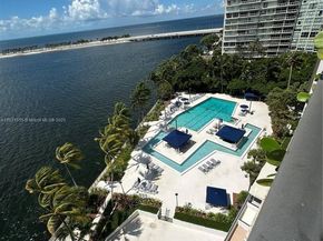 2333 Brickell Ave 901, Miami FL 33129