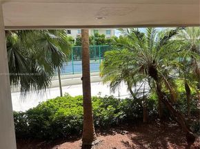 2333 Brickell Ave 901, Miami FL 33129