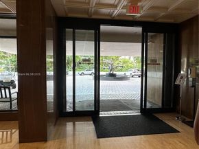 2333 Brickell Ave 901, Miami FL 33129