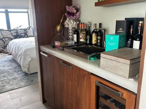 2333 Brickell Ave 901, Miami FL 33129