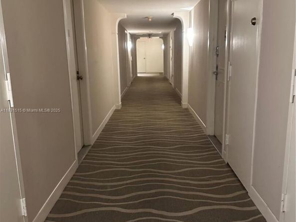 2333 Brickell Ave 901, Miami FL 33129