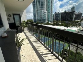 2333 Brickell Ave 901, Miami FL 33129