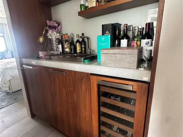 2333 Brickell Ave 901, Miami FL 33129