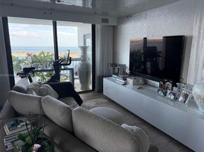 2333 Brickell Ave 901, Miami FL 33129
