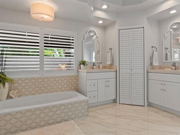 9099 NW 47th Ct, Coral Springs FL 33067