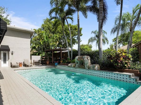 9099 NW 47th Ct, Coral Springs FL 33067