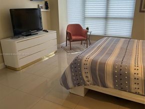 3530 Mystic Pointe Dr 2303, Aventura FL 33180