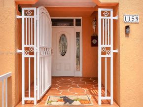 1159 W 40th St 16, Hialeah FL 33012