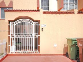 1159 W 40th St 16, Hialeah FL 33012