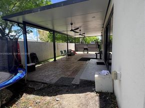 102 NW 10th Pl, Florida City FL 33034