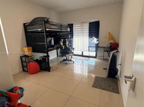 102 NW 10th Pl, Florida City FL 33034