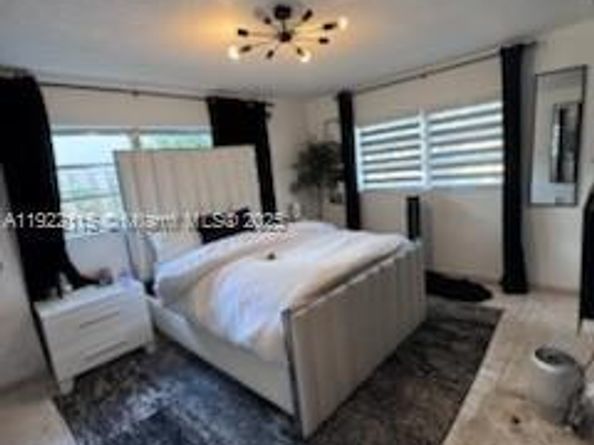 5890 NW 15th St, Sunrise FL 33313