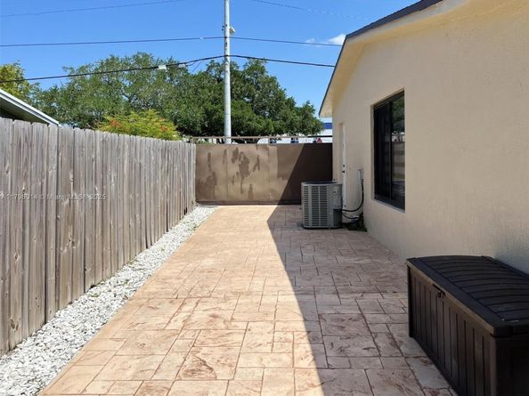 8818 SW 16th Street, Miami FL 33165