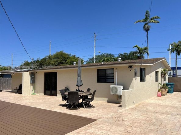 8818 SW 16th Street, Miami FL 33165
