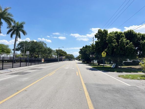 8818 SW 16th Street, Miami FL 33165