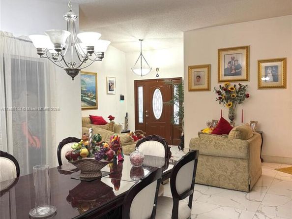 11266 SW 33rd St, Miami FL 33165