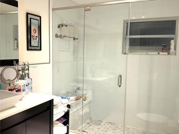 11266 SW 33rd St, Miami FL 33165