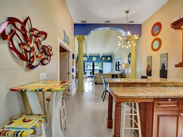2649 S Parkview Dr, Hallandale Beach FL 33009