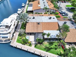2649 S Parkview Dr, Hallandale Beach FL 33009
