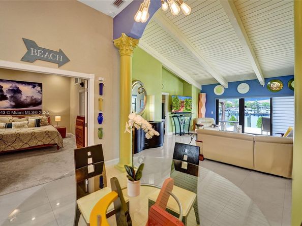 2649 S Parkview Dr, Hallandale Beach FL 33009