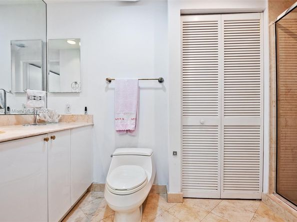 781 Crandon Blvd 306, Key Biscayne FL 33149