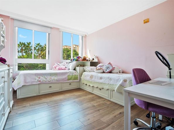 781 Crandon Blvd 306, Key Biscayne FL 33149