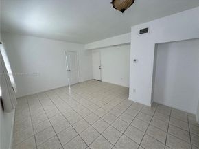 109 NW 6th Ave 5, Miami FL 33128