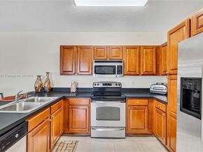 7400 Palomino Dr 5225, Davie FL 33024
