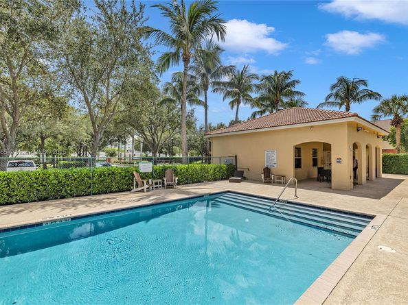 7400 Palomino Dr 5225, Davie FL 33024