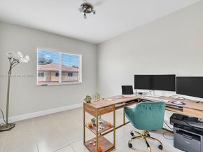 7400 Palomino Dr 5225, Davie FL 33024