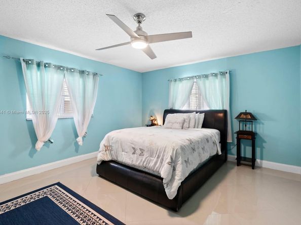 1270 NW 49th St, Deerfield Beach FL 33064