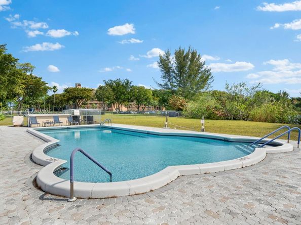 1270 NW 49th St, Deerfield Beach FL 33064