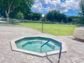 1270 NW 49th St, Deerfield Beach FL 33064