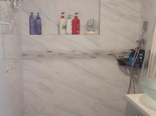 15210 NW 28th Pl, Miami Gardens FL 33054