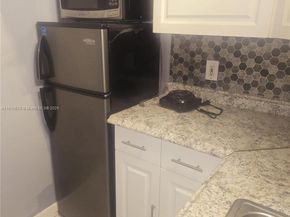 15210 NW 28th Pl, Miami Gardens FL 33054