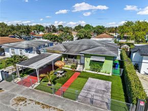 3049 NW 51st St, Miami FL 33142