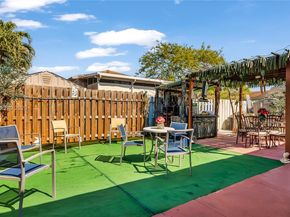 3049 NW 51st St, Miami FL 33142