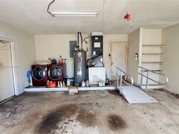 8535 NW 25th Pl, Coral Springs FL 33065