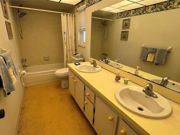 8535 NW 25th Pl, Coral Springs FL 33065