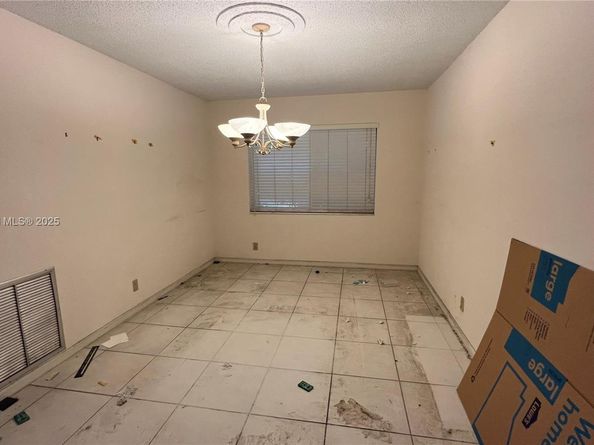 8535 NW 25th Pl, Coral Springs FL 33065