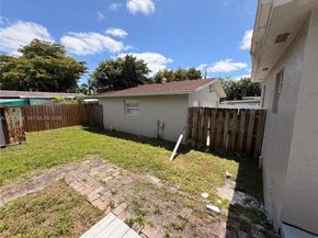3011 N 74th Ave, Hollywood FL 33024