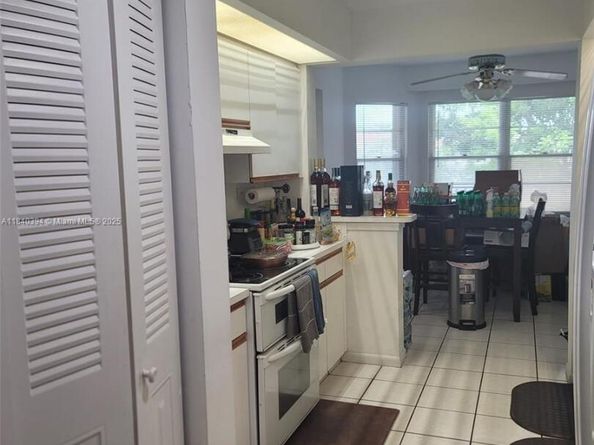 12950 SW 7th Ct 404A, Pembroke Pines FL 33027