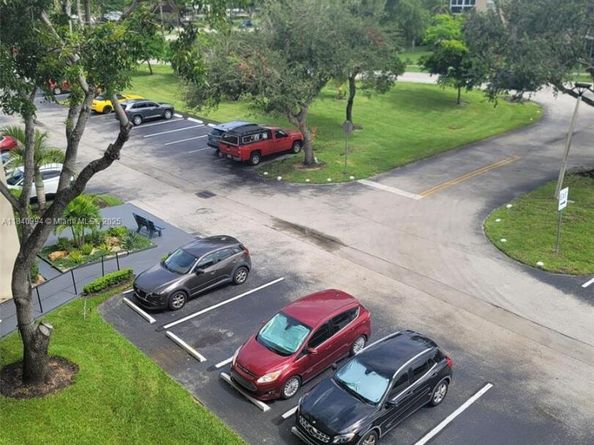 12950 SW 7th Ct 404A, Pembroke Pines FL 33027