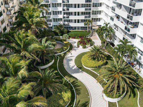 100 Lincoln Rd 626, Miami Beach FL 33139