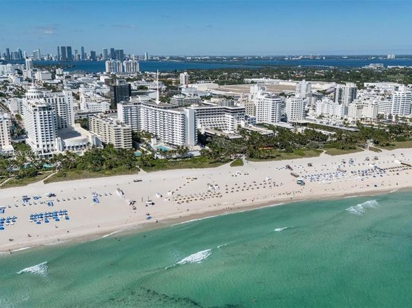100 Lincoln Rd 626, Miami Beach FL 33139