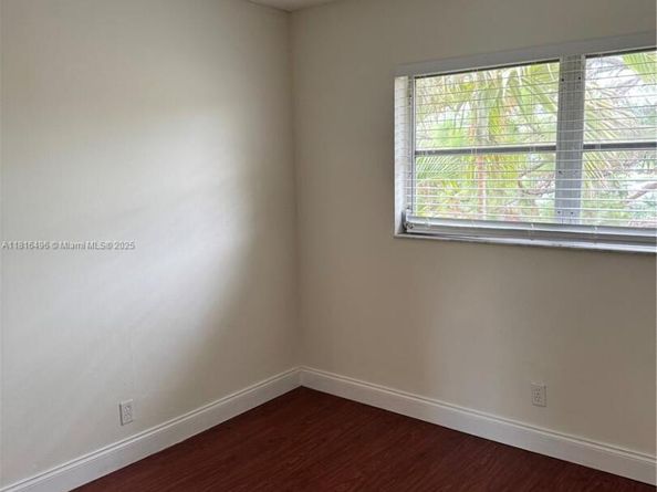 5156 NE 6th Ave 224, Oakland Park FL 33334
