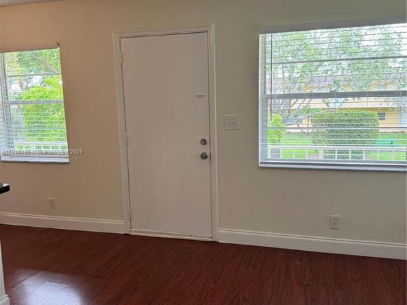 5156 NE 6th Ave 224, Oakland Park FL 33334