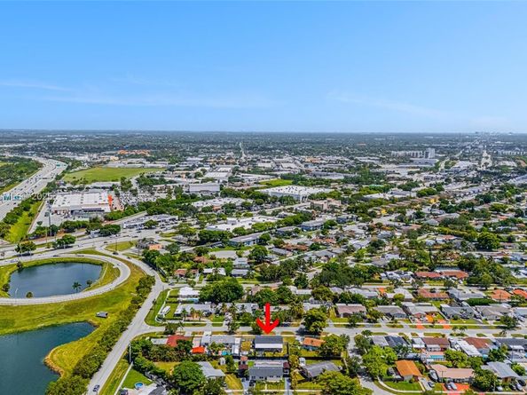 10610 SW 200th St, Cutler Bay FL 33157